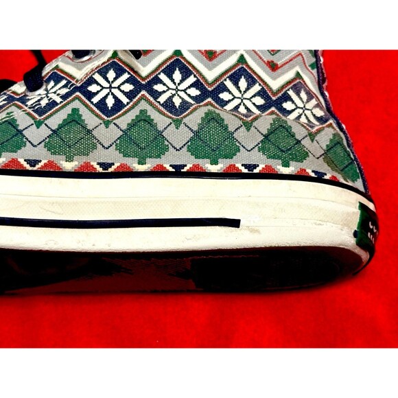 Converse Chuck Taylor High Top Holiday Sweater Christmas Mens 6 Womens 8 169352c - Picture 6 of 11